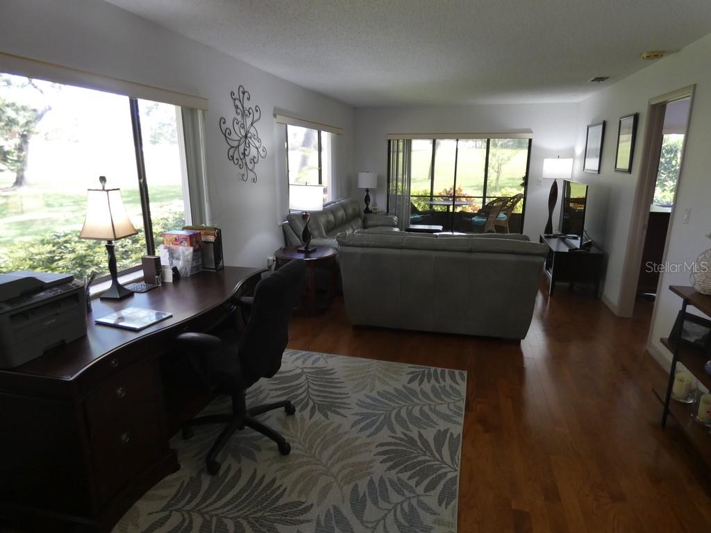 Image 6 of 32 For 13010 Wedgewood Way A