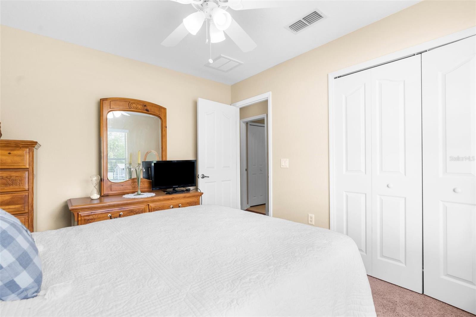 Listing photo id 30 for 13444 English Parrot Road
