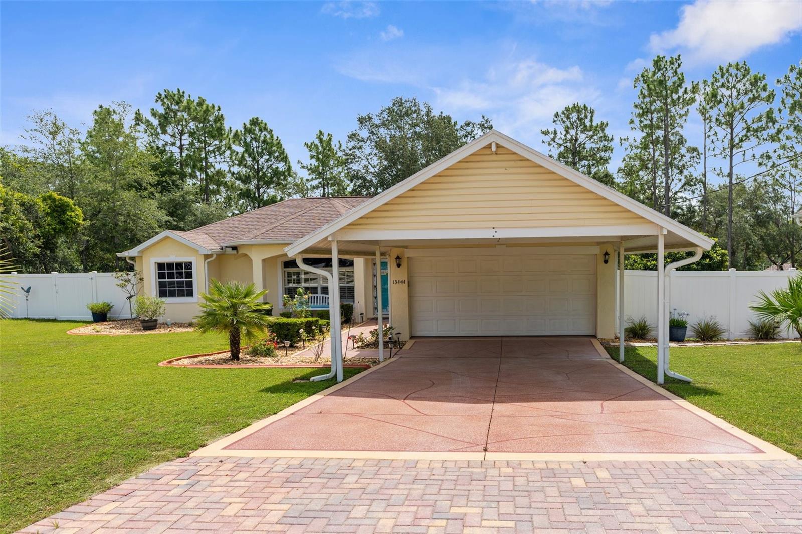 Listing photo id 33 for 13444 English Parrot Road