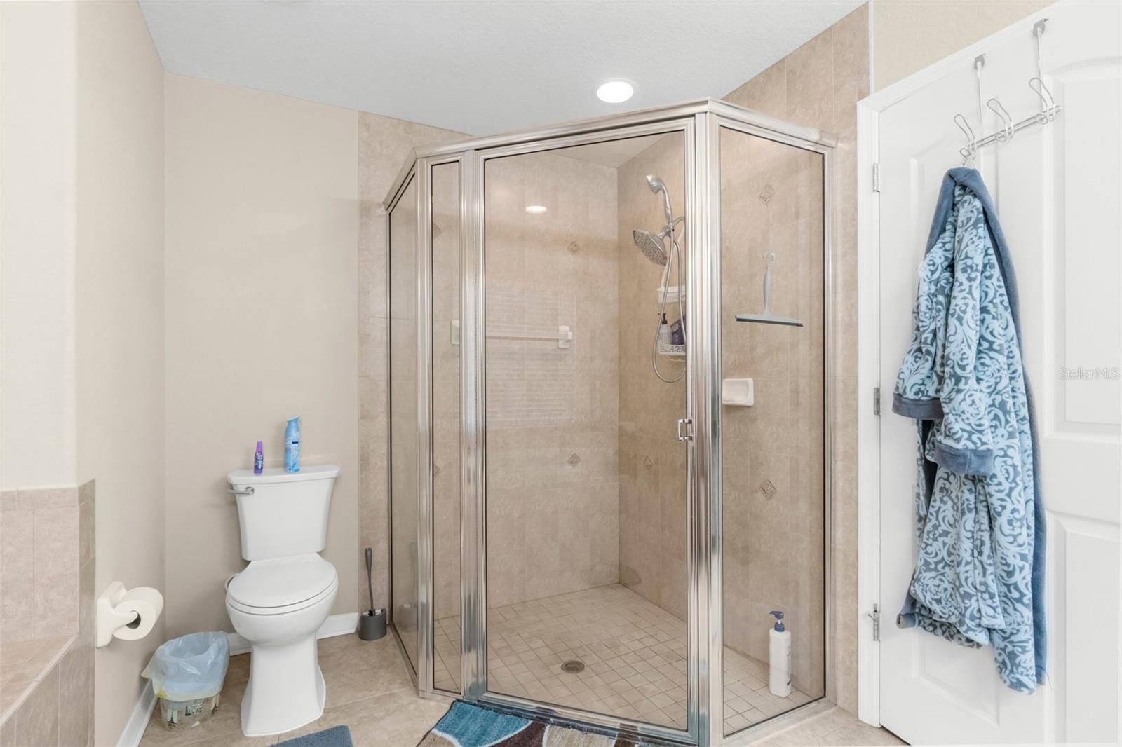 Listing photo id 42 for 13444 English Parrot Road