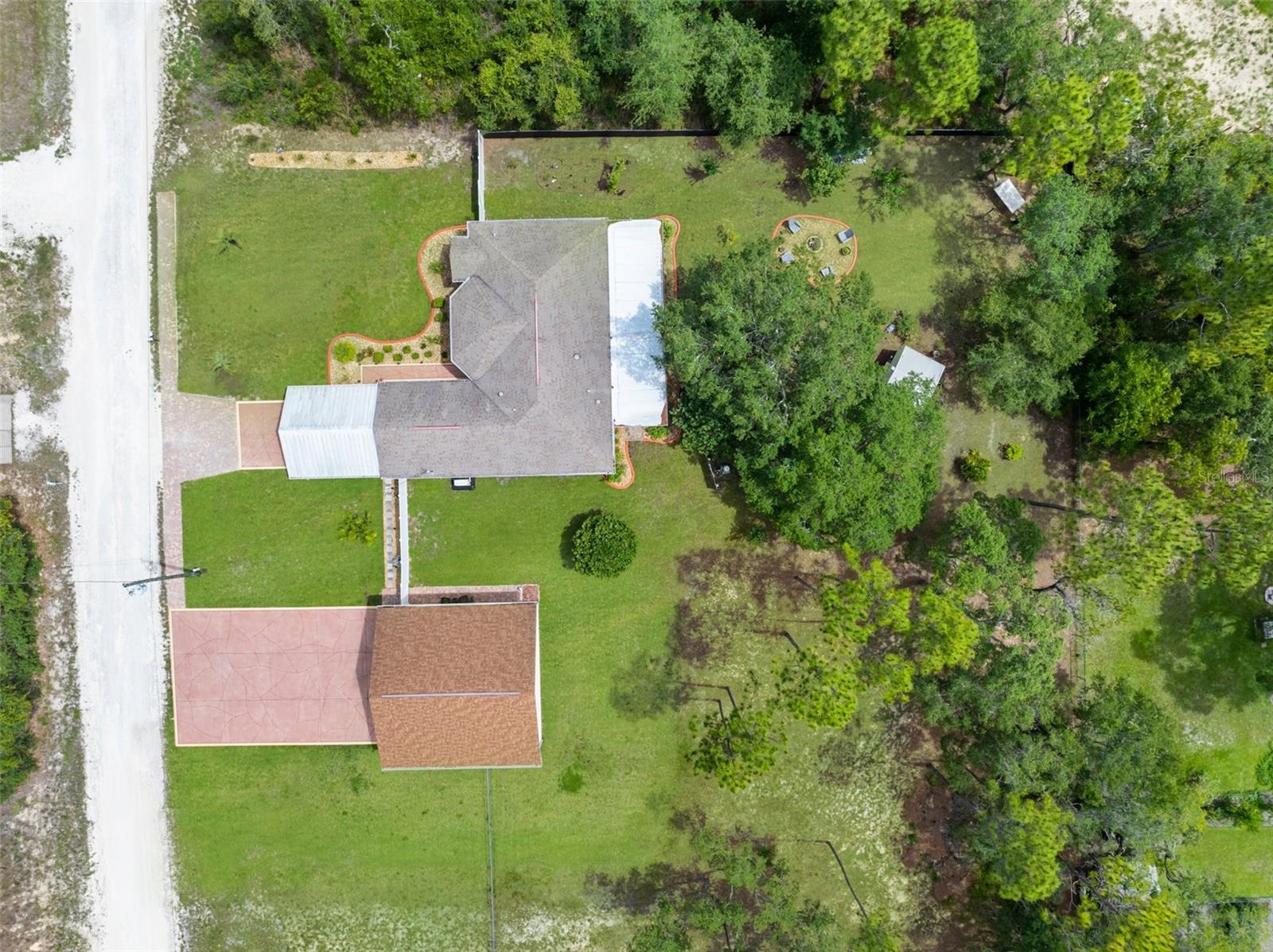 Listing photo id 50 for 13444 English Parrot Road