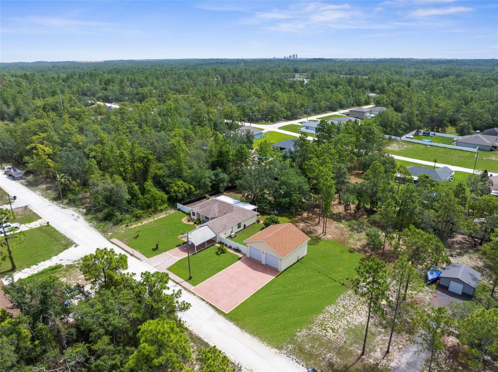 Listing photo id 52 for 13444 English Parrot Road