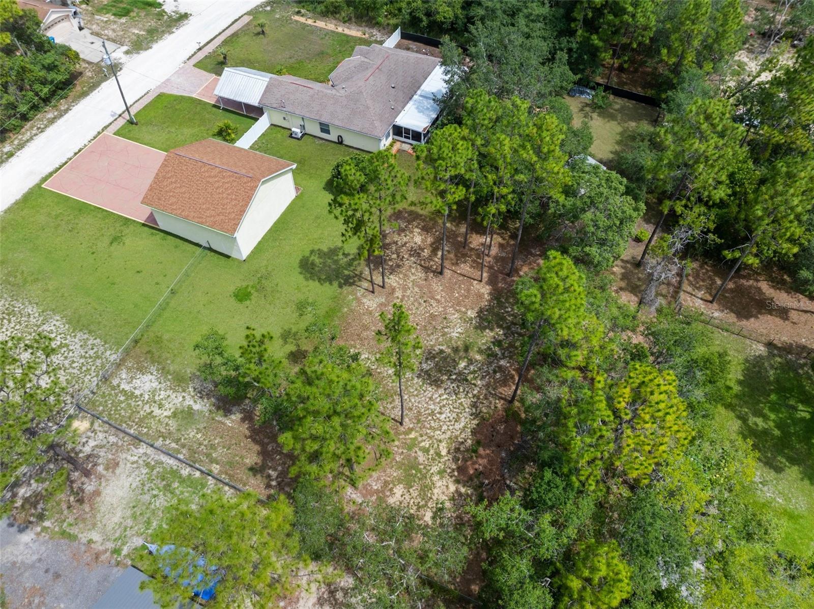 Listing photo id 54 for 13444 English Parrot Road