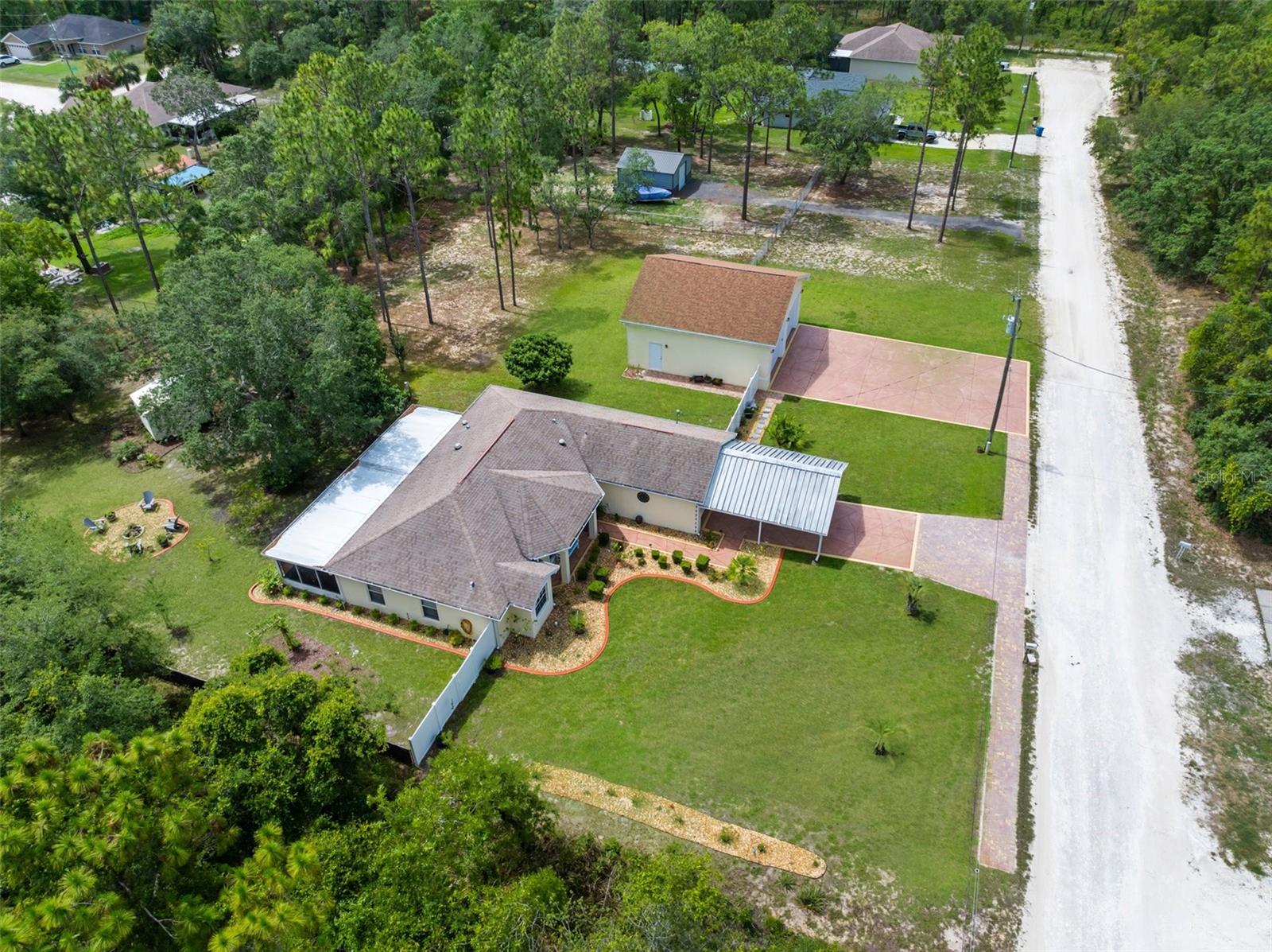 Listing photo id 57 for 13444 English Parrot Road