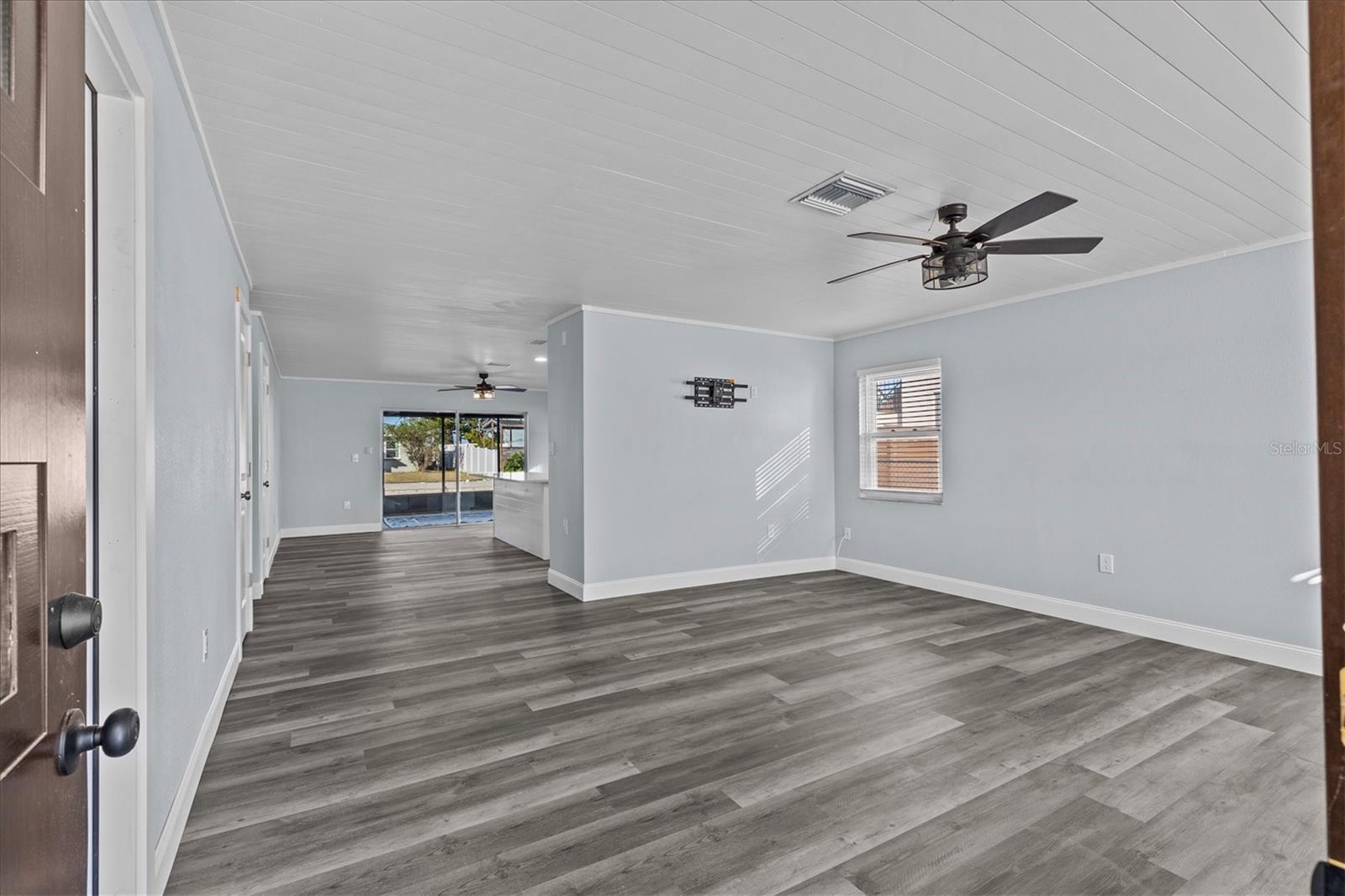 Image 10 of 44 For 13821 Judy Avenue