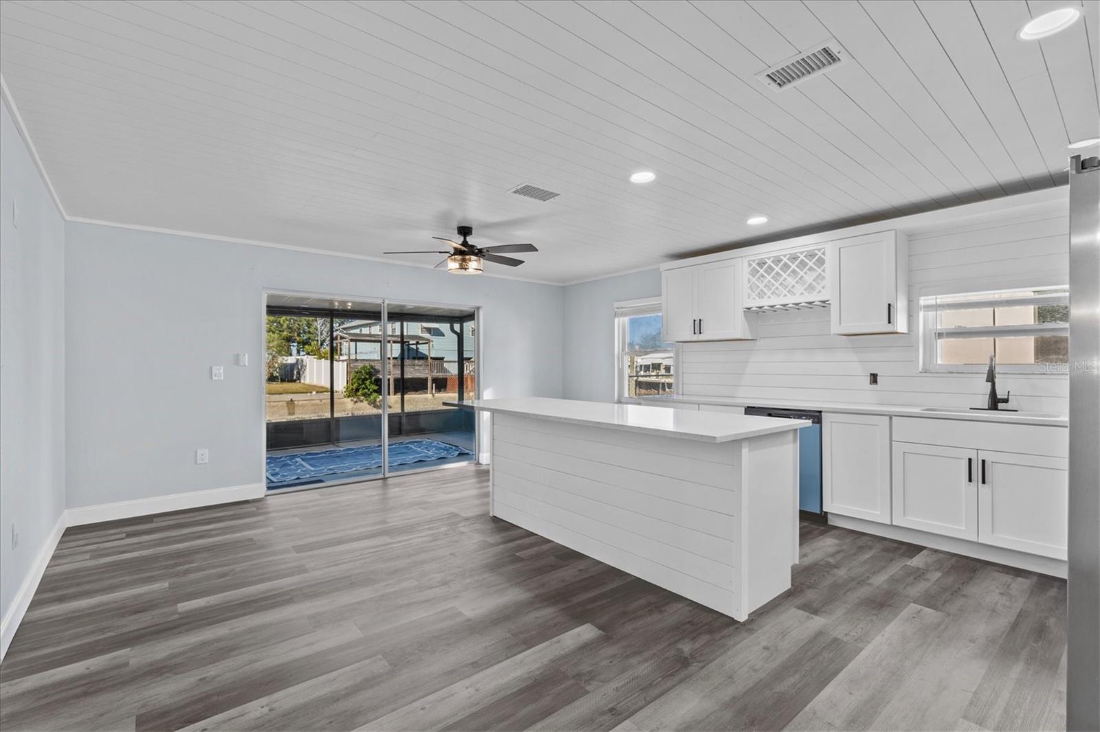 Image 15 of 44 For 13821 Judy Avenue