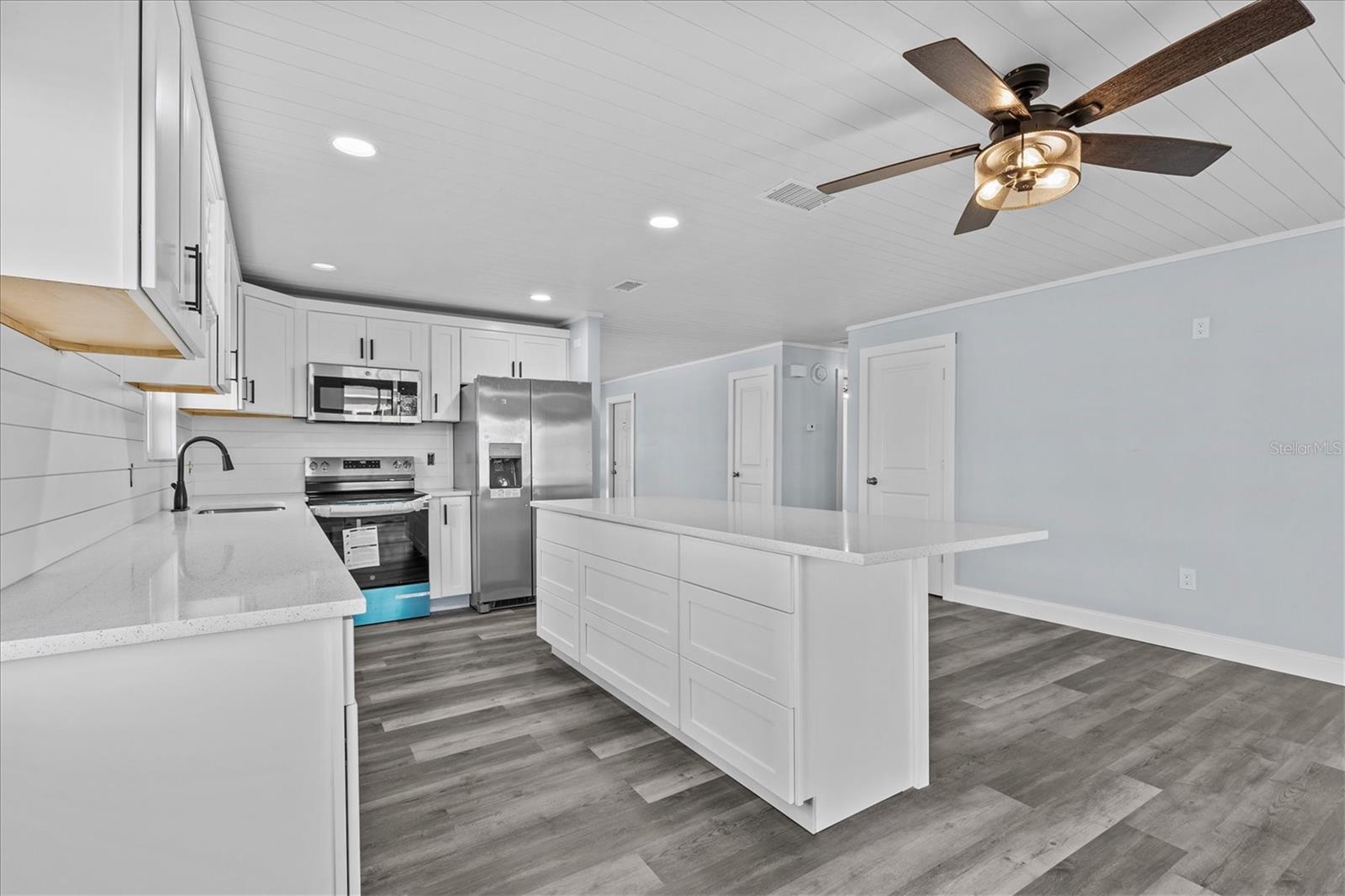 Image 16 of 44 For 13821 Judy Avenue