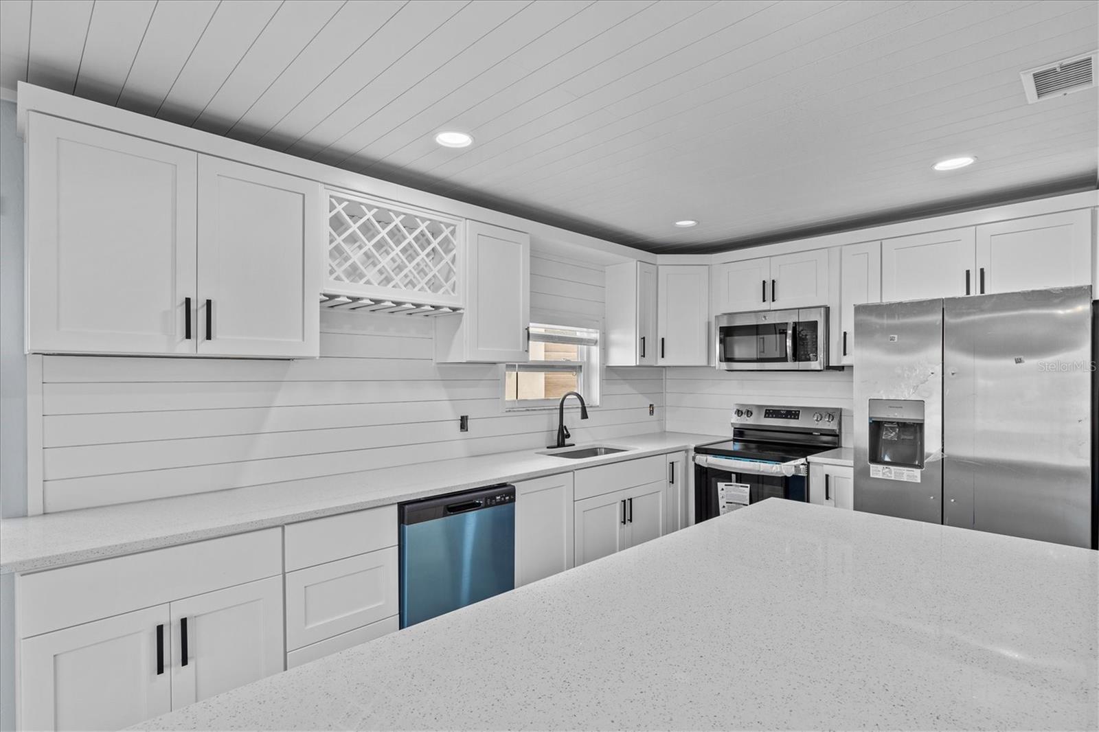 Image 19 of 44 For 13821 Judy Avenue
