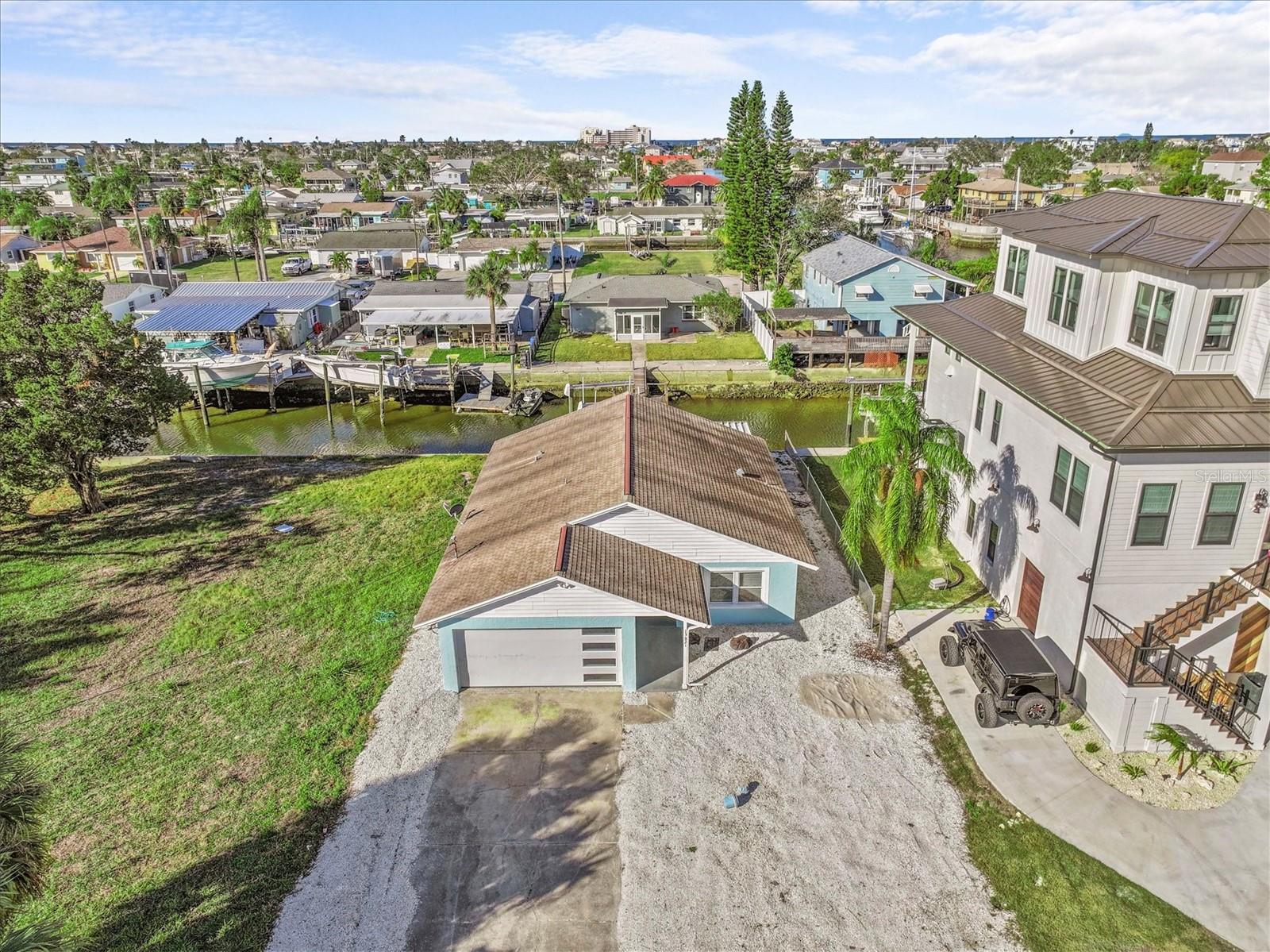 Image 32 of 44 For 13821 Judy Avenue