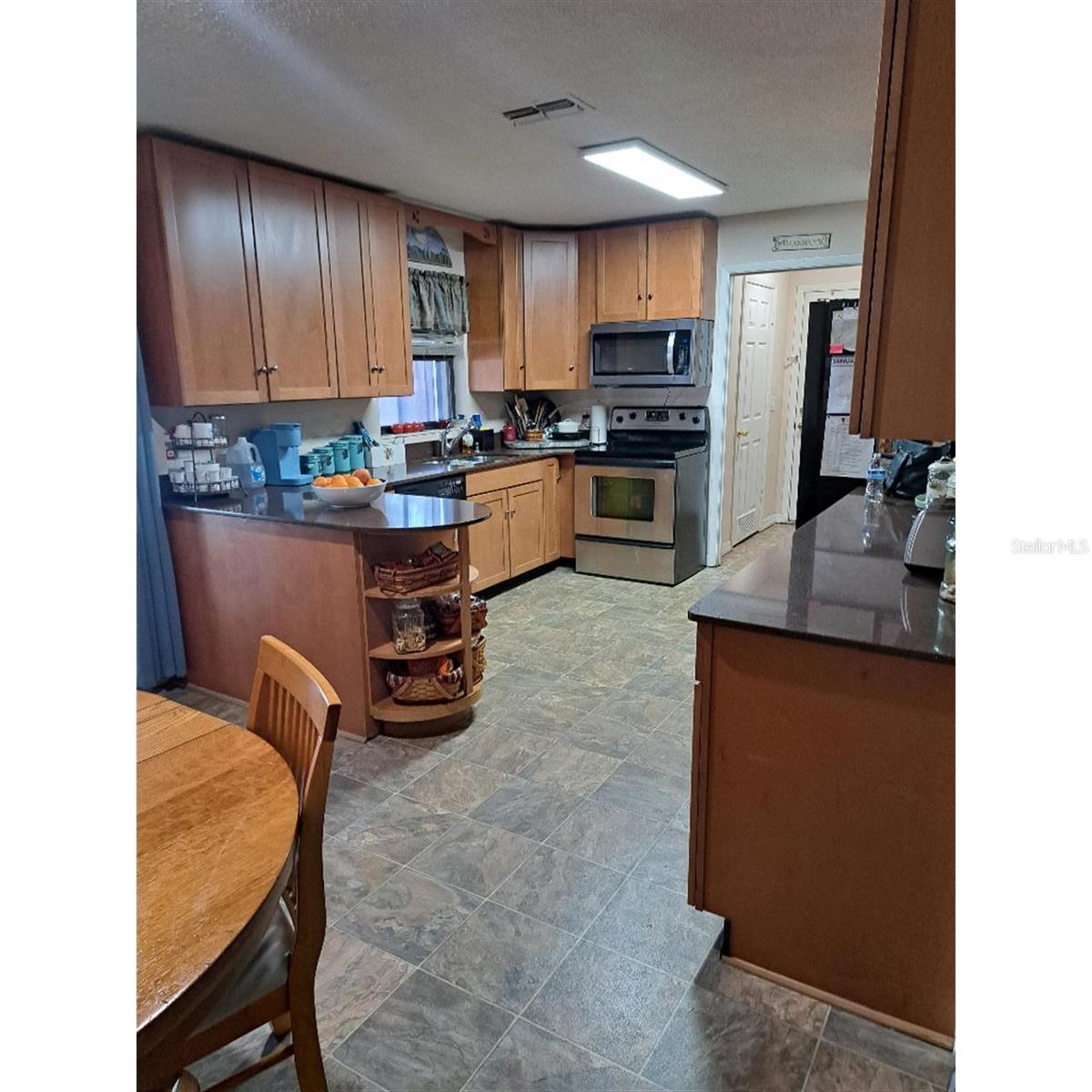 Image 4 of 24 For 11301 Huggins Street
