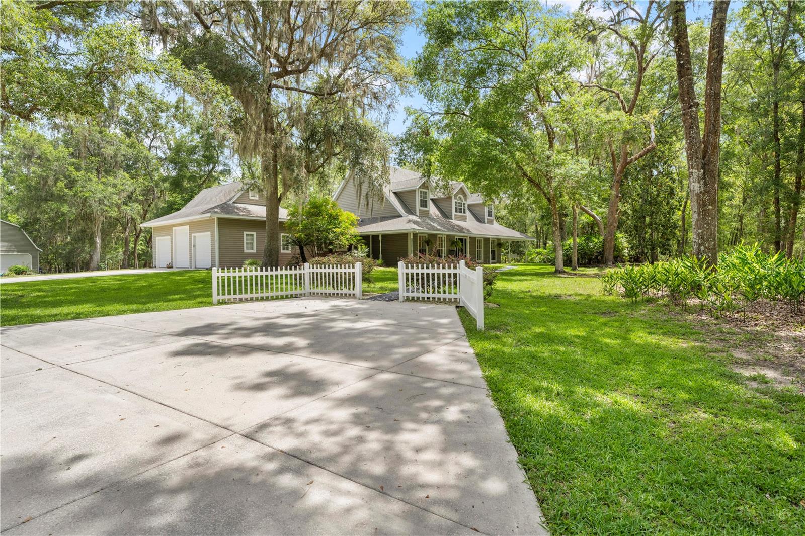Details for 27091 Country Oak Drive, BROOKSVILLE, FL 34602
