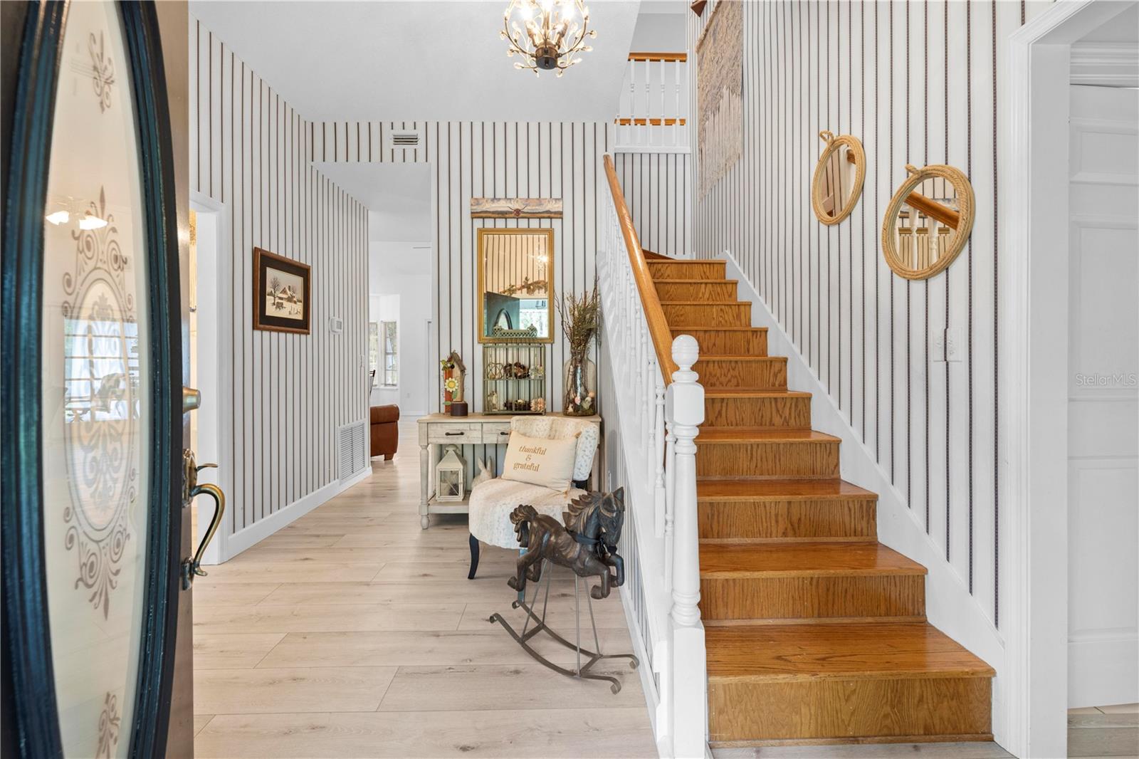 Listing photo id 9 for 27091 Country Oak Drive