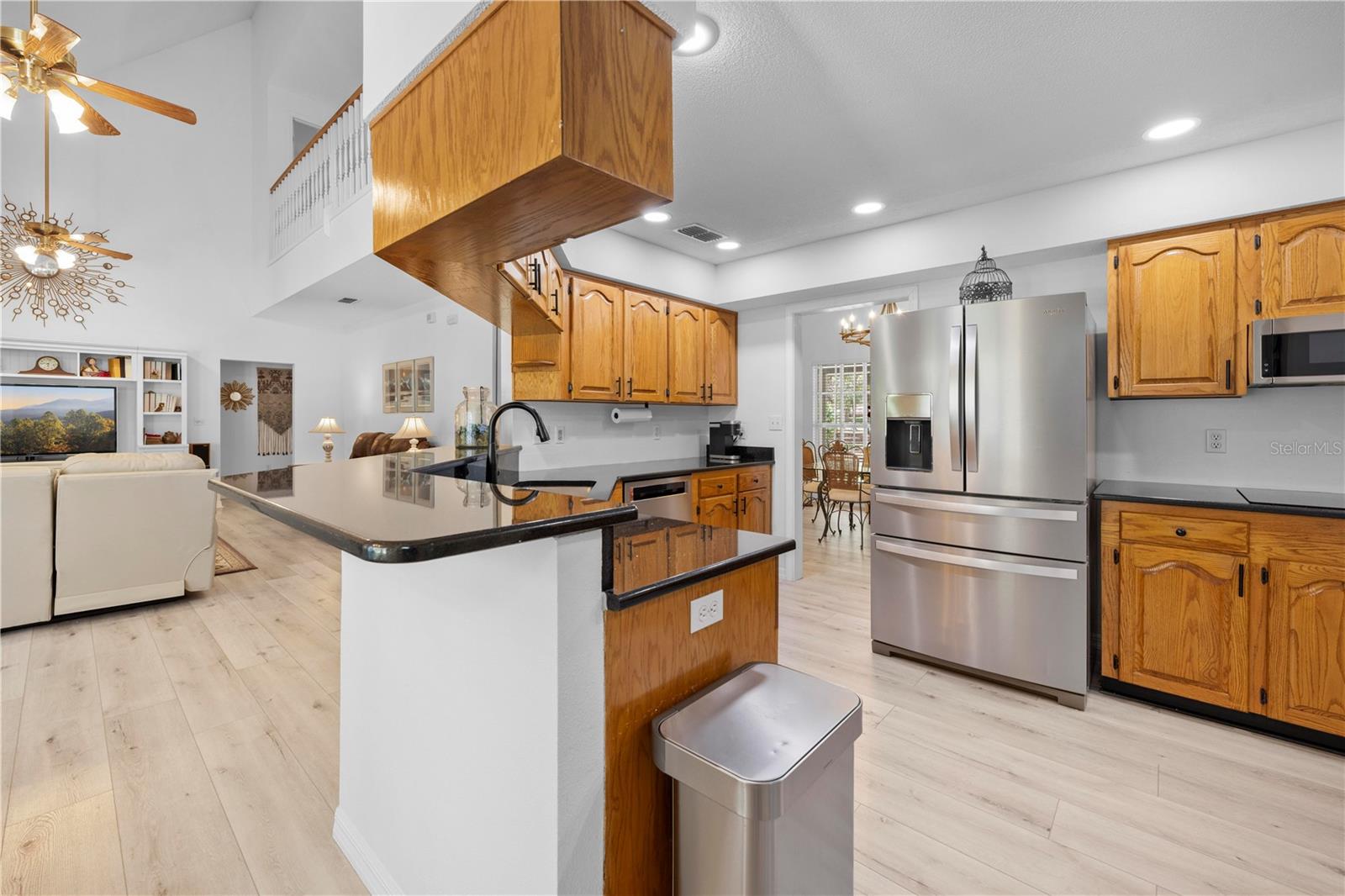 Listing photo id 18 for 27091 Country Oak Drive