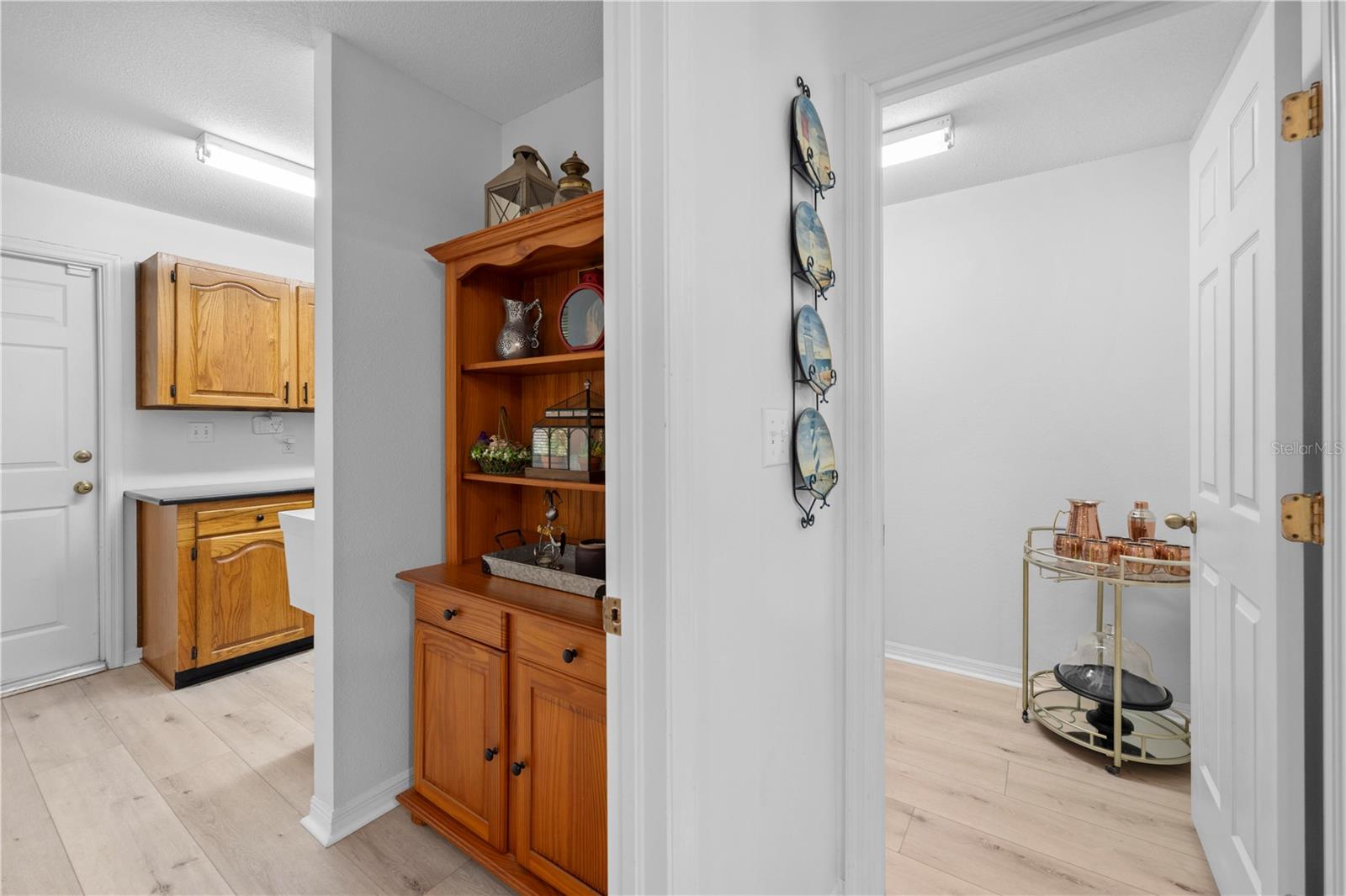 Listing photo id 23 for 27091 Country Oak Drive
