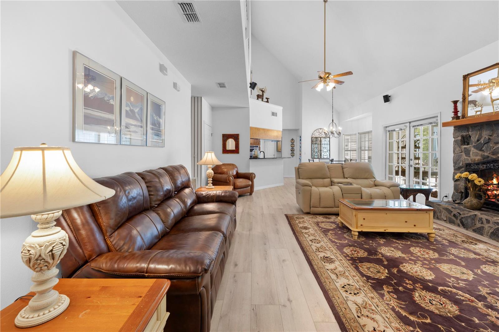 Listing photo id 29 for 27091 Country Oak Drive