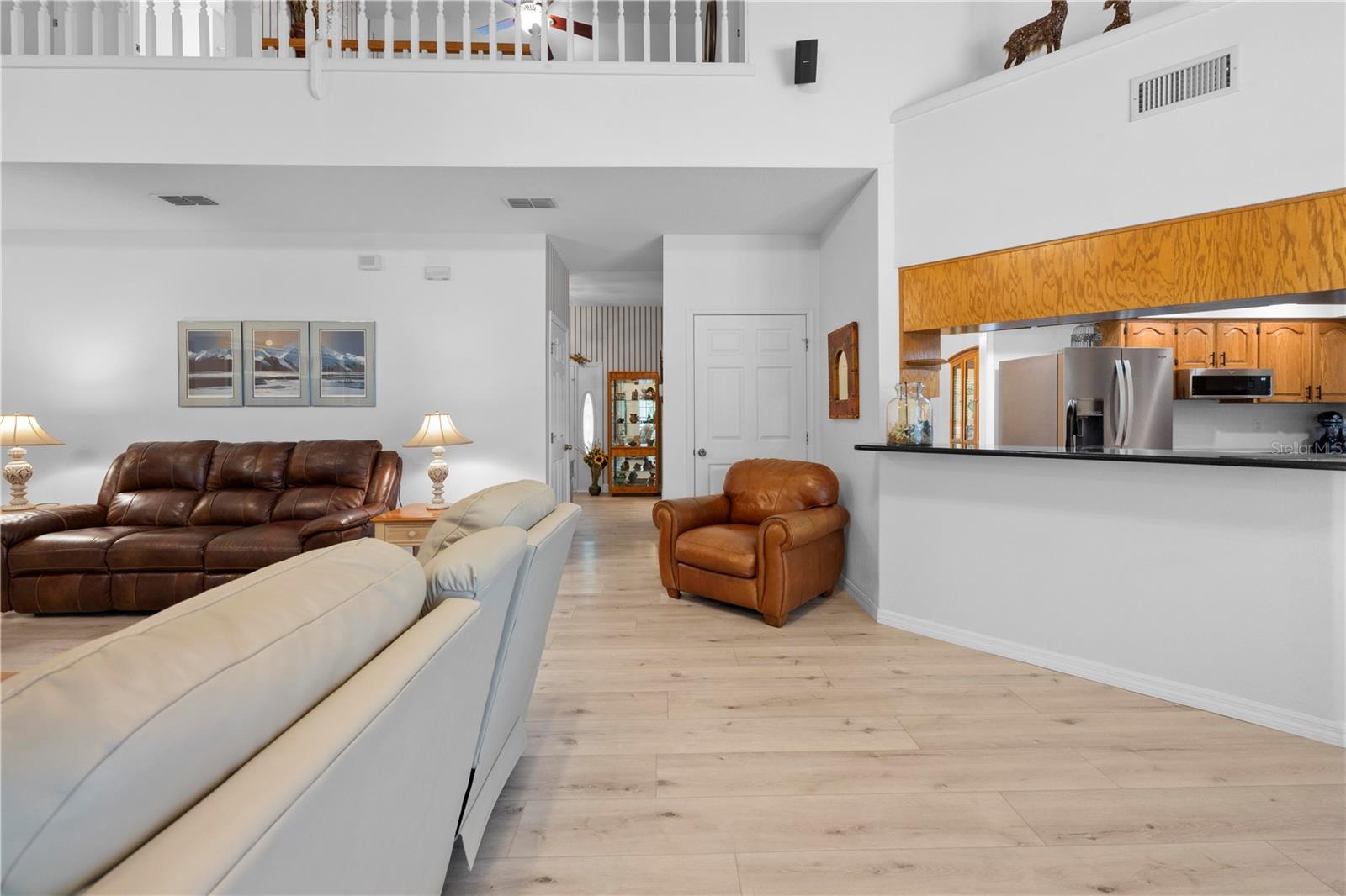 Listing photo id 32 for 27091 Country Oak Drive