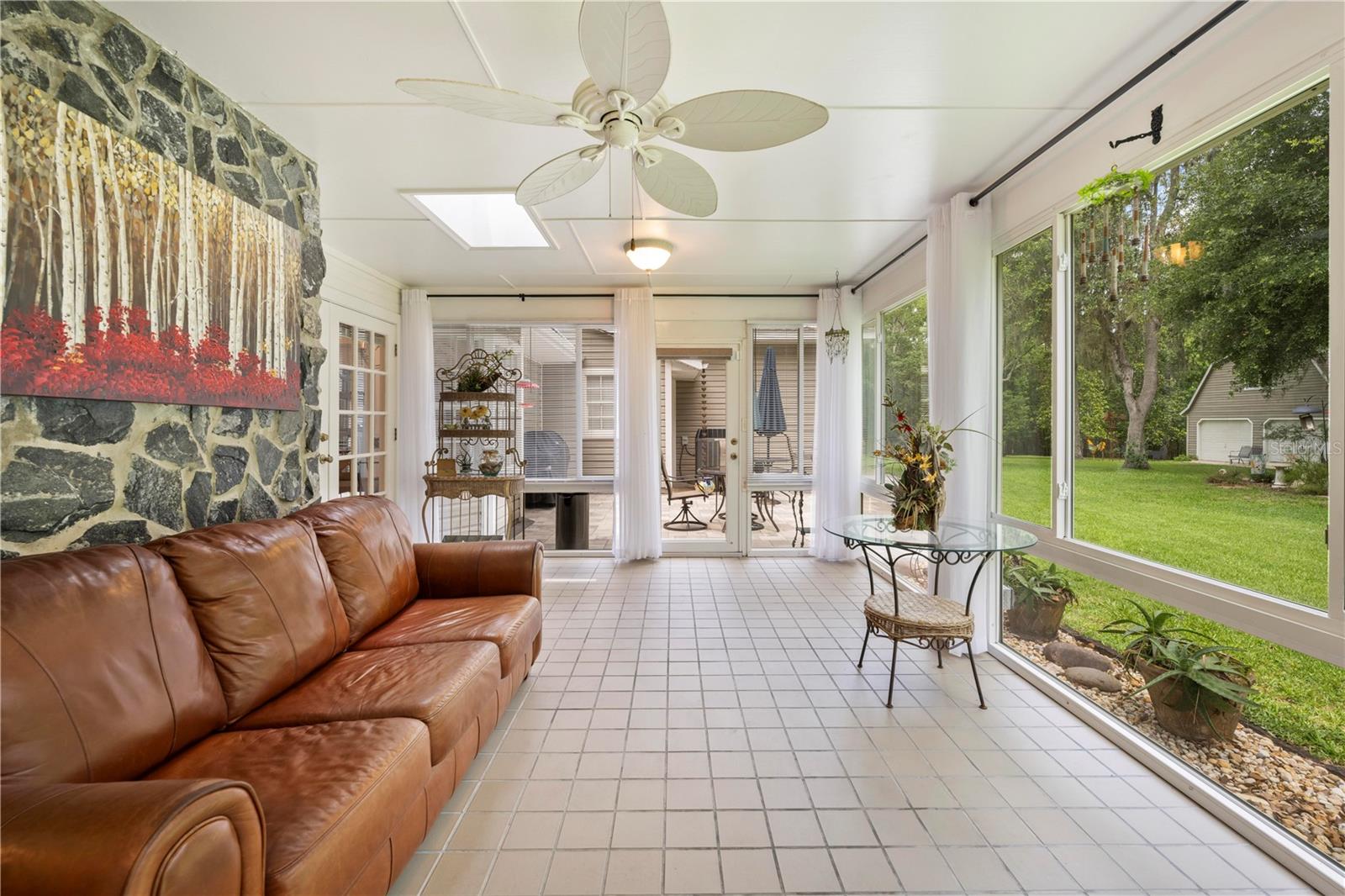 Listing photo id 37 for 27091 Country Oak Drive