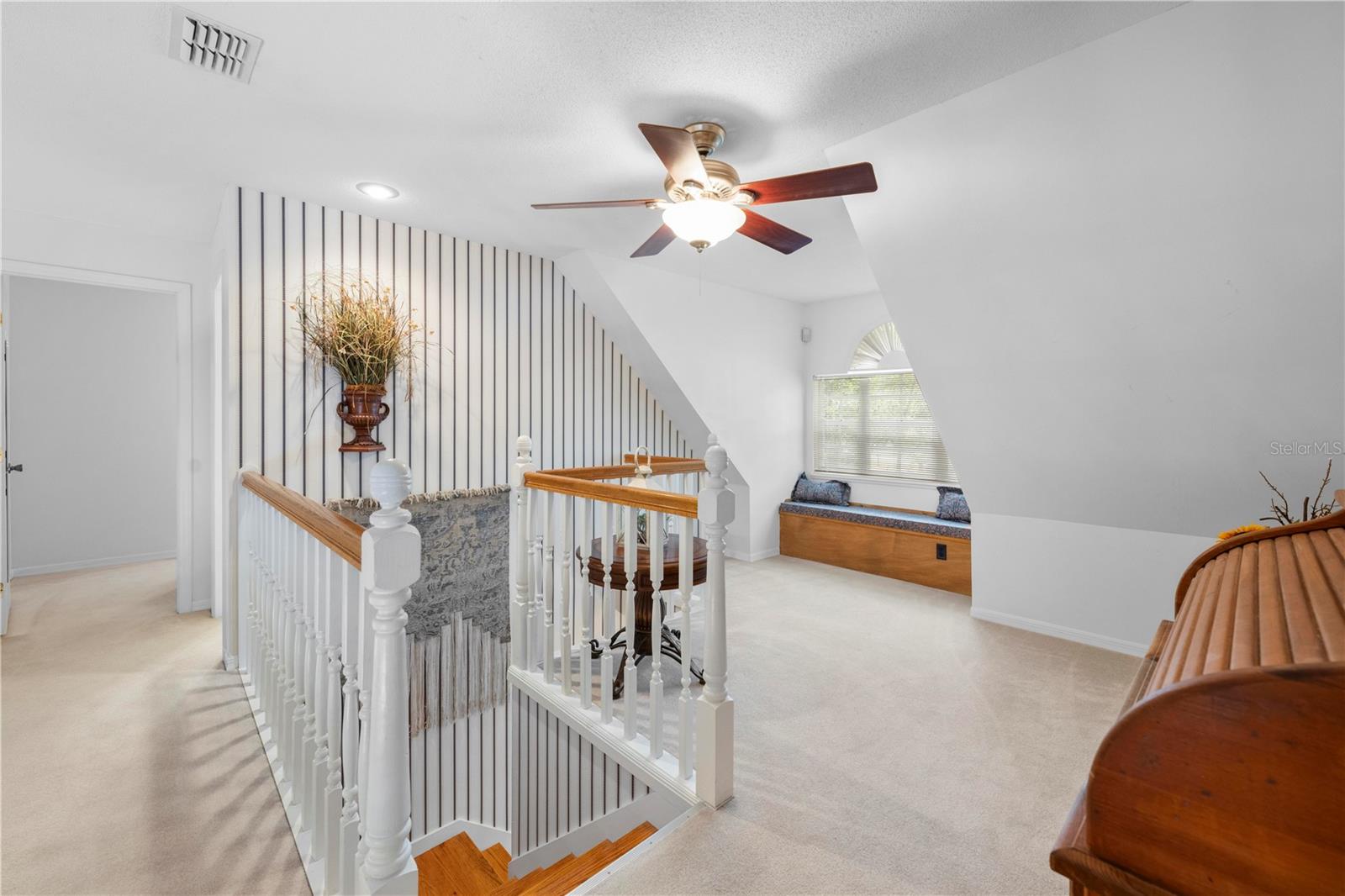 Listing photo id 54 for 27091 Country Oak Drive