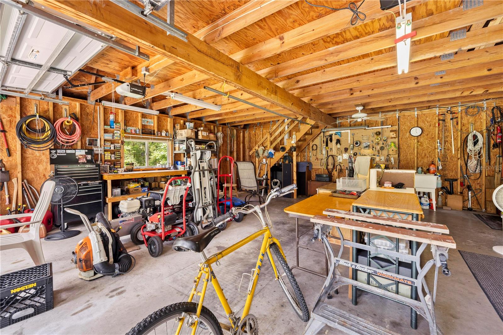 Listing photo id 69 for 27091 Country Oak Drive