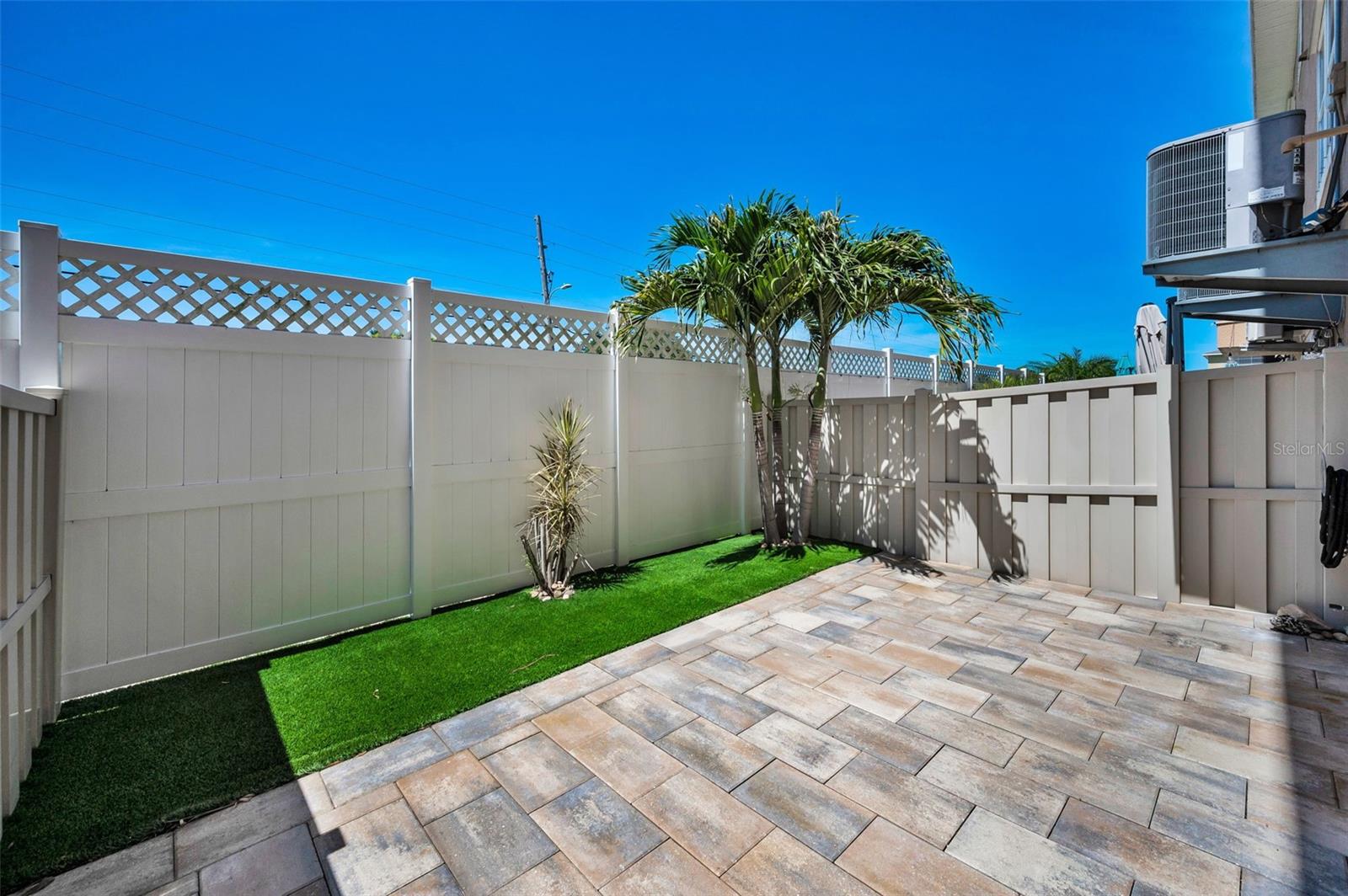 Image 11 of 87 For 5032 Sand Castle Drive
