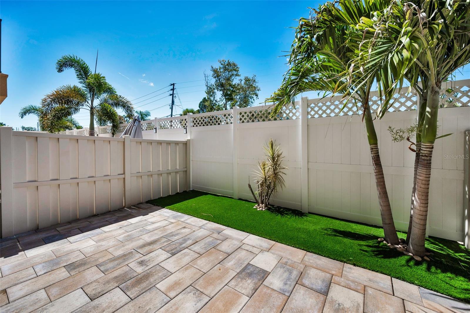 Image 14 of 87 For 5032 Sand Castle Drive