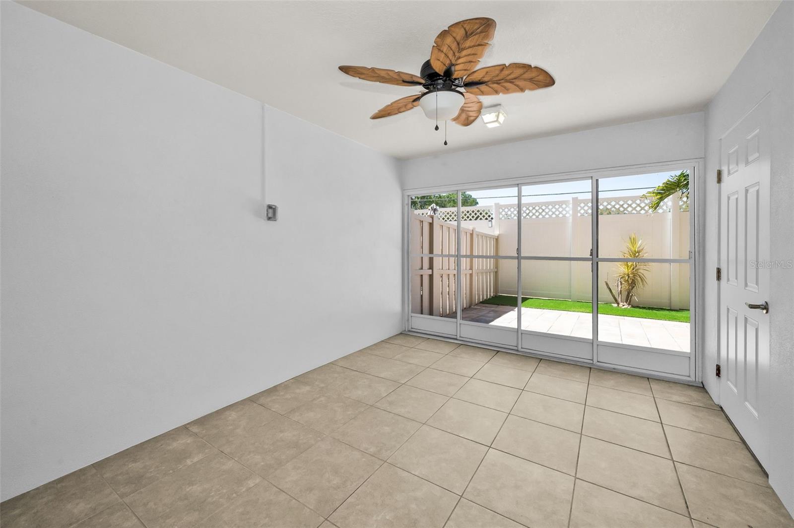 Image 9 of 87 For 5032 Sand Castle Drive