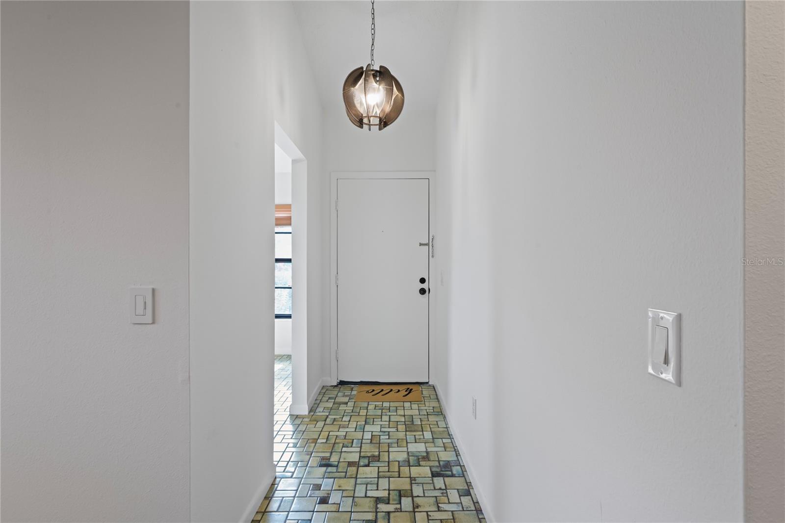 Listing photo id 9 for 8550 Shadblow Court 10