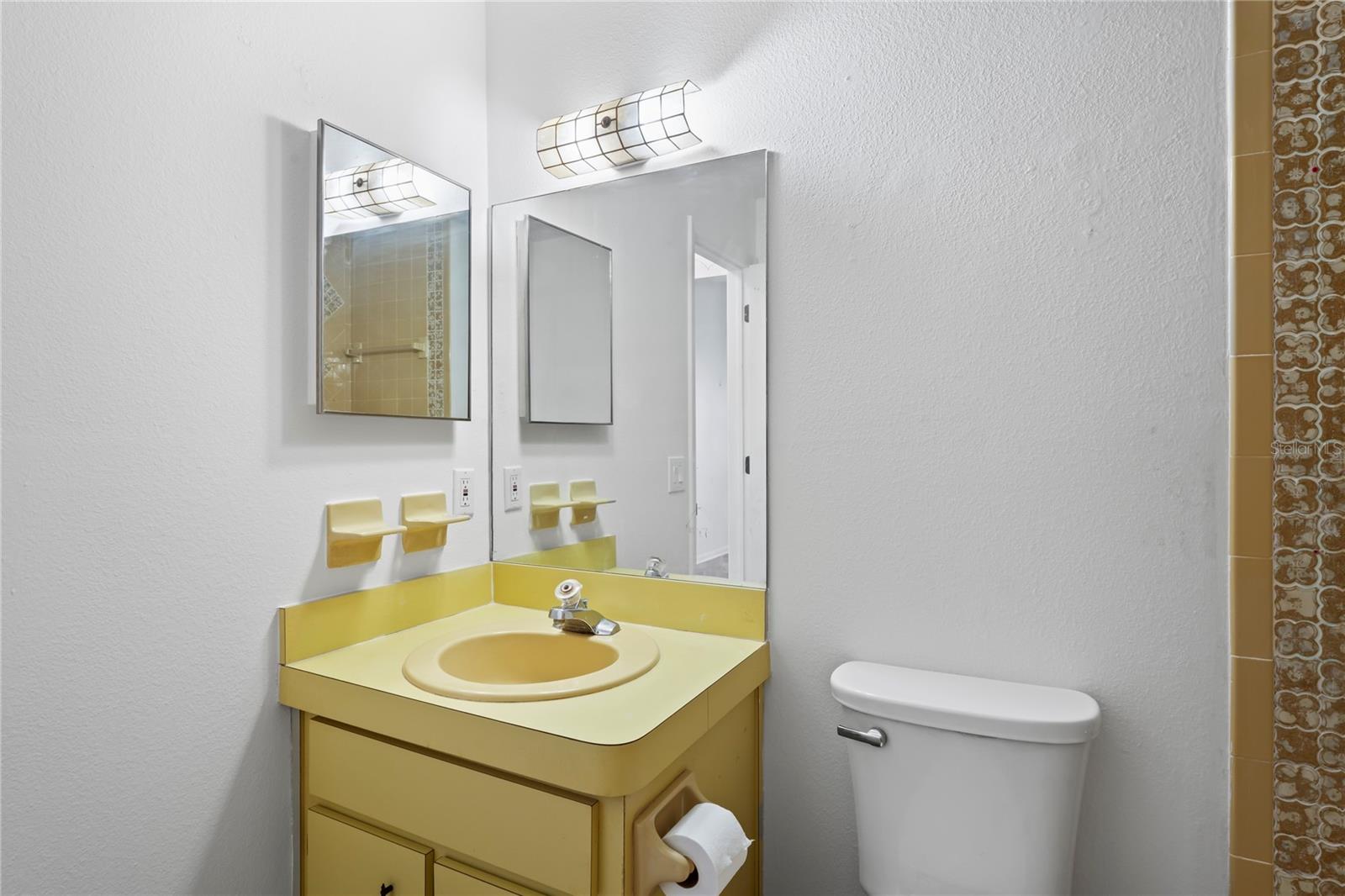 Listing photo id 27 for 8550 Shadblow Court 10