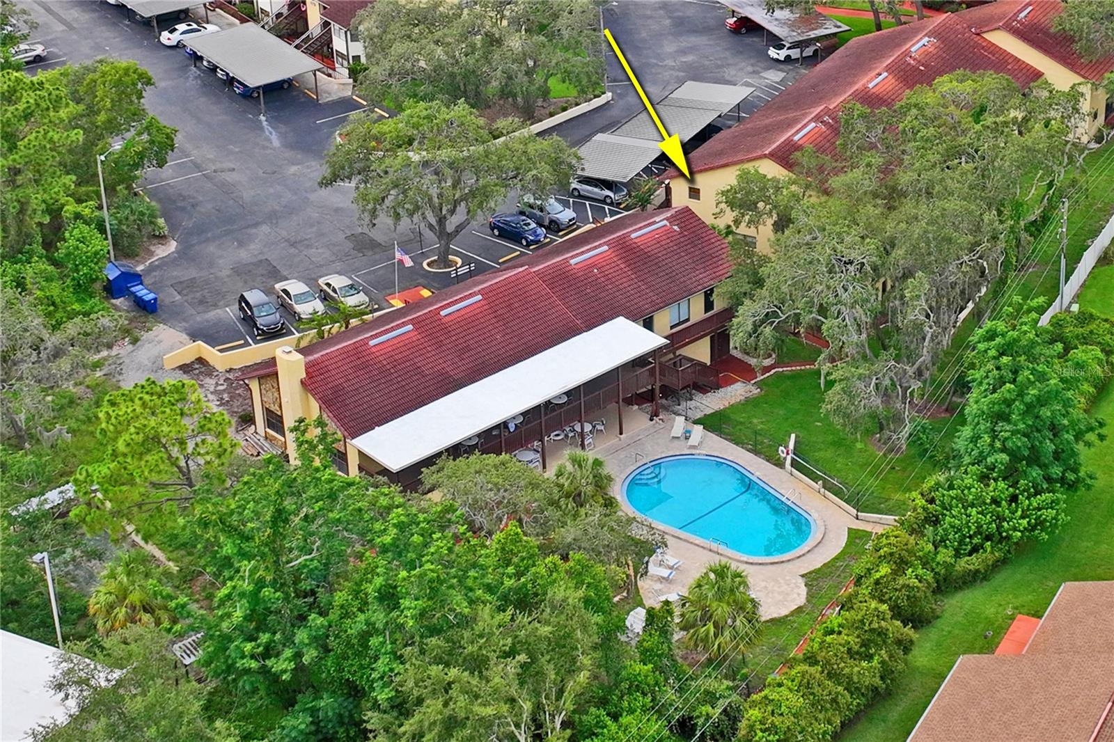 Listing photo id 33 for 8550 Shadblow Court 10