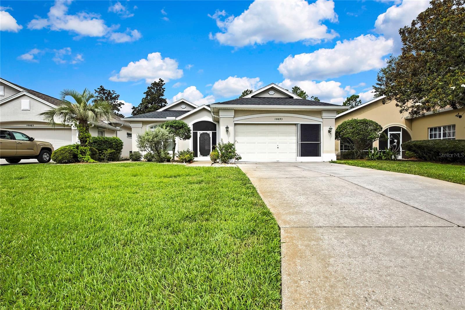 Image 2 of 28 For 10093 Holly Berry Drive
