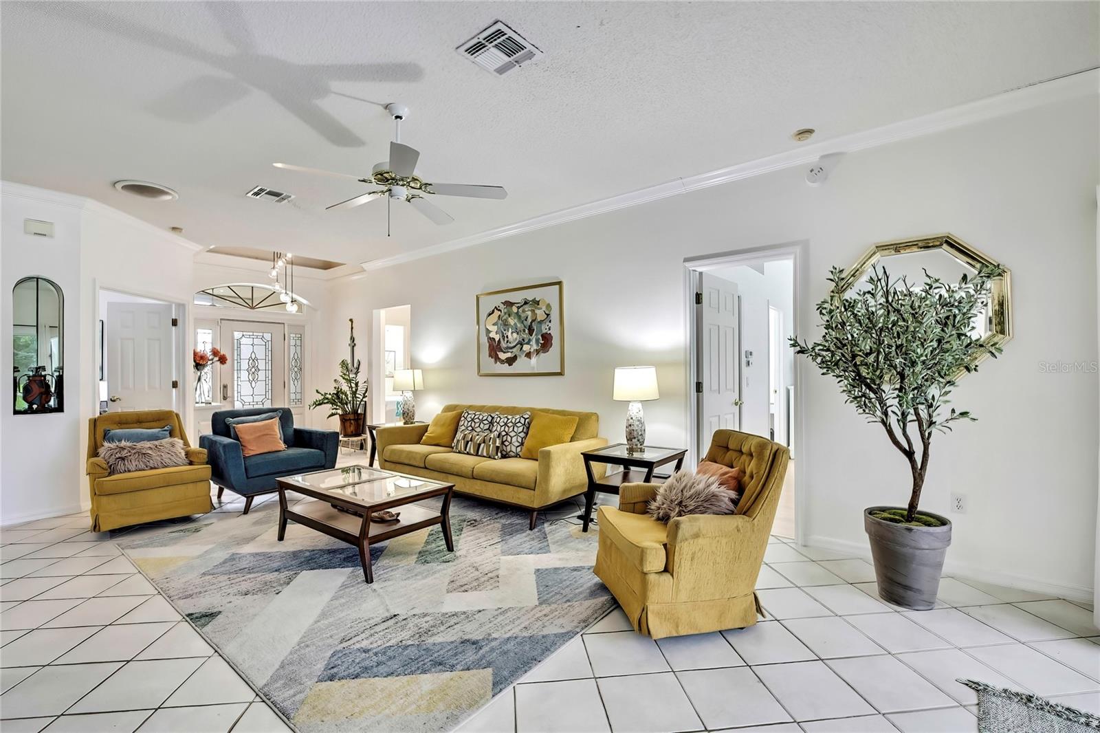 Image 6 of 28 For 10093 Holly Berry Drive