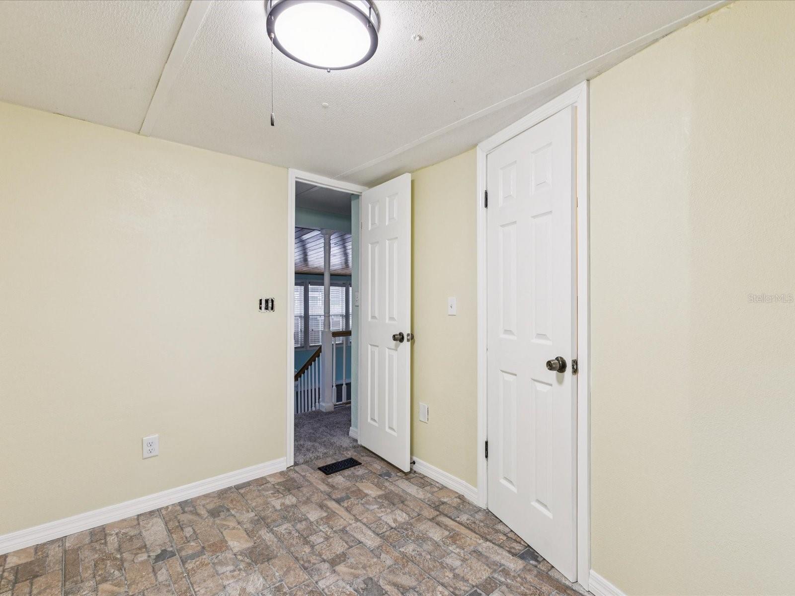 Image 17 of 45 For 6840 Heron Lane