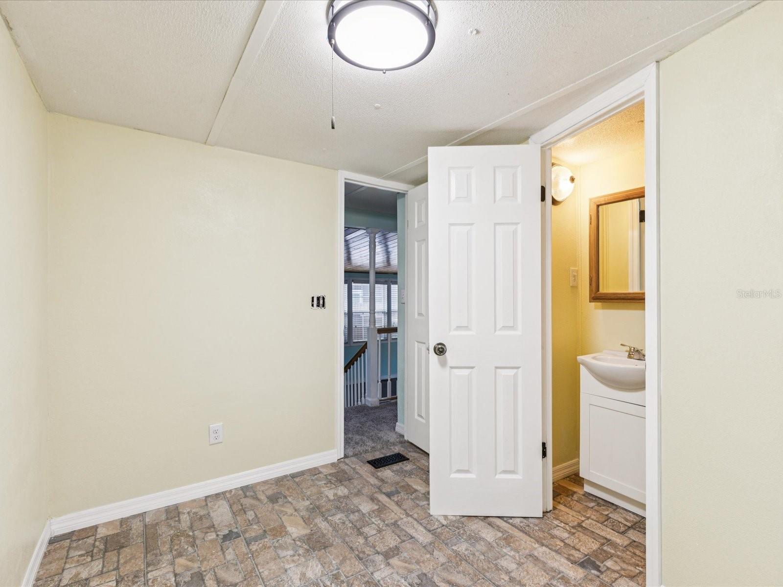 Image 21 of 45 For 6840 Heron Lane