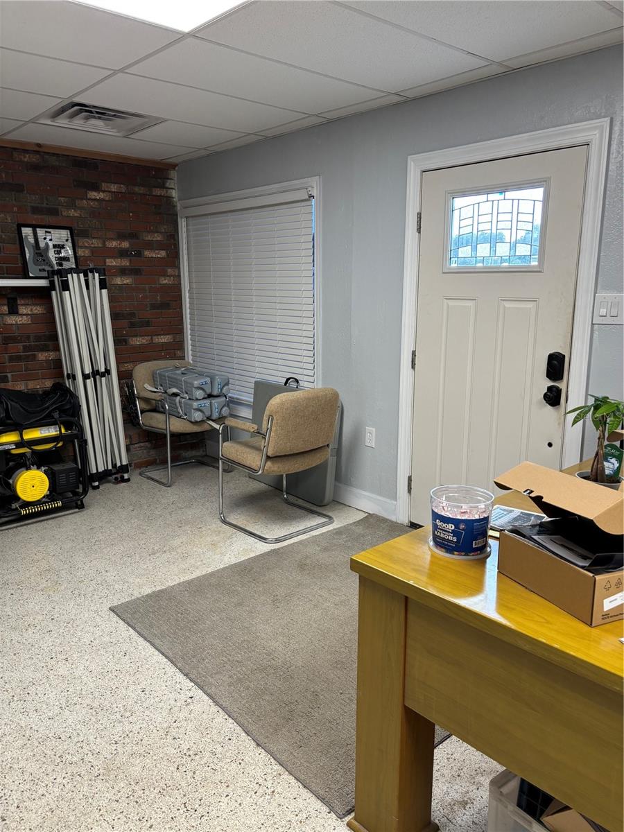 Listing photo id 20 for 15535 Cortez Boulevard
