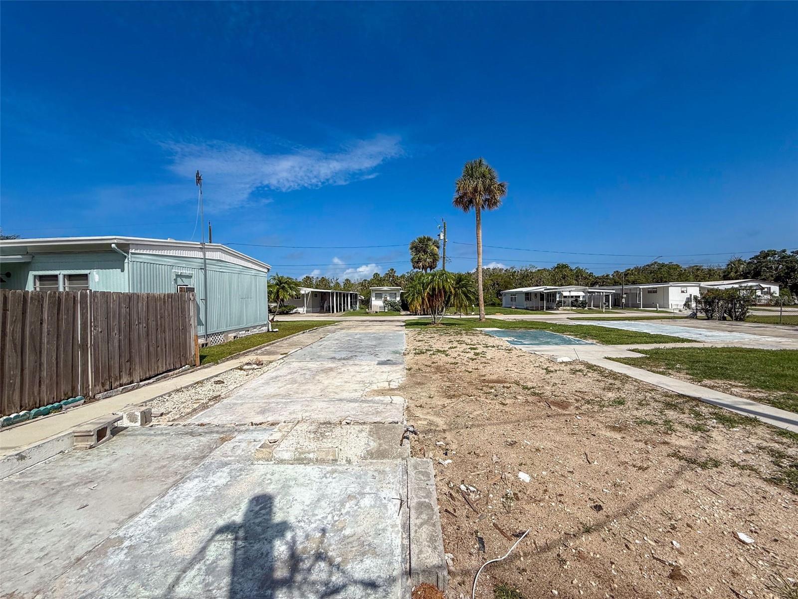 Image 8 of 32 For 6836 Edgewater Drive