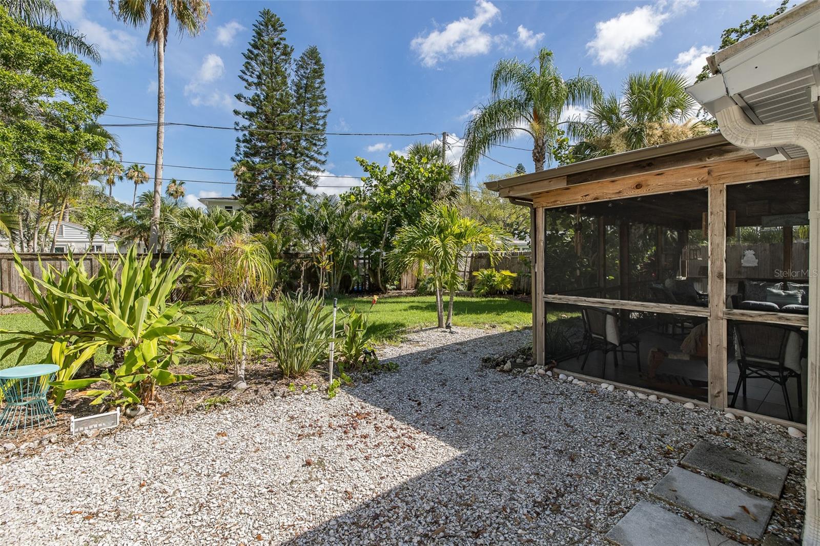 Image 10 of 50 For 1830 Santa Barbara Drive