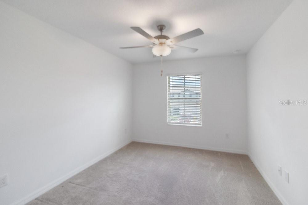 Image 13 of 31 For 8305 Crescent Oaks Drive
