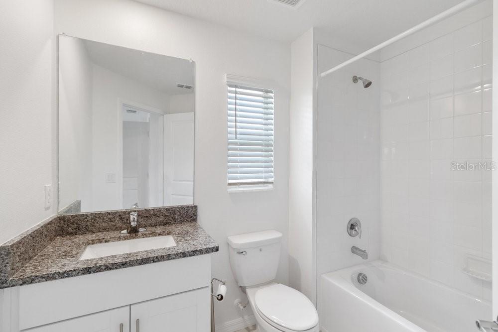 Image 14 of 31 For 8305 Crescent Oaks Drive