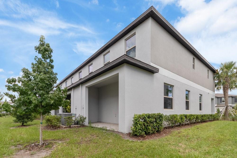 Image 23 of 31 For 8305 Crescent Oaks Drive