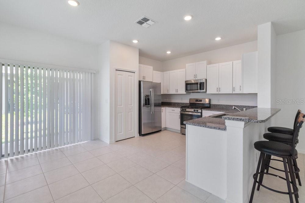Image 9 of 31 For 8305 Crescent Oaks Drive
