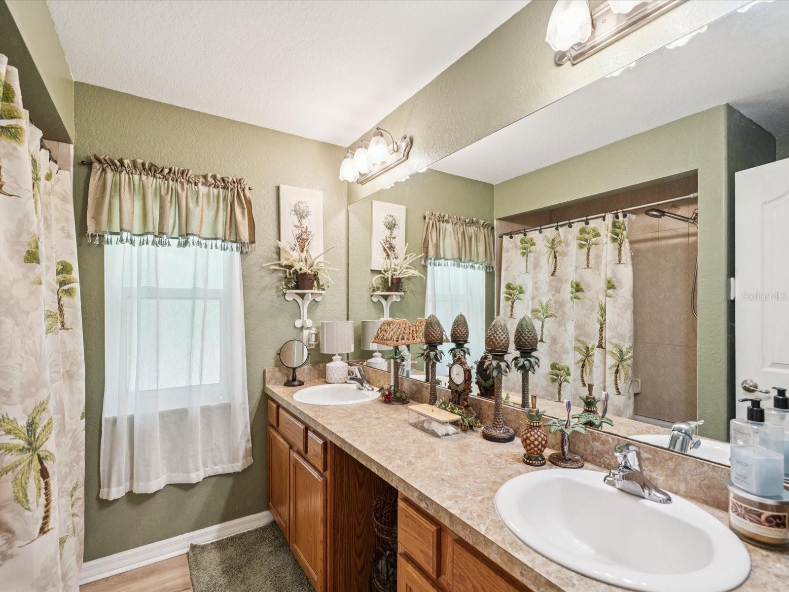 Image 13 of 64 For 12229 Barnevelde Road