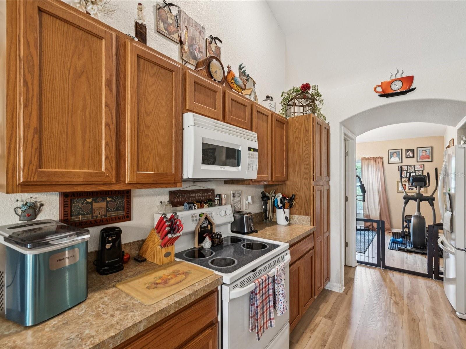 Image 20 of 64 For 12229 Barnevelde Road