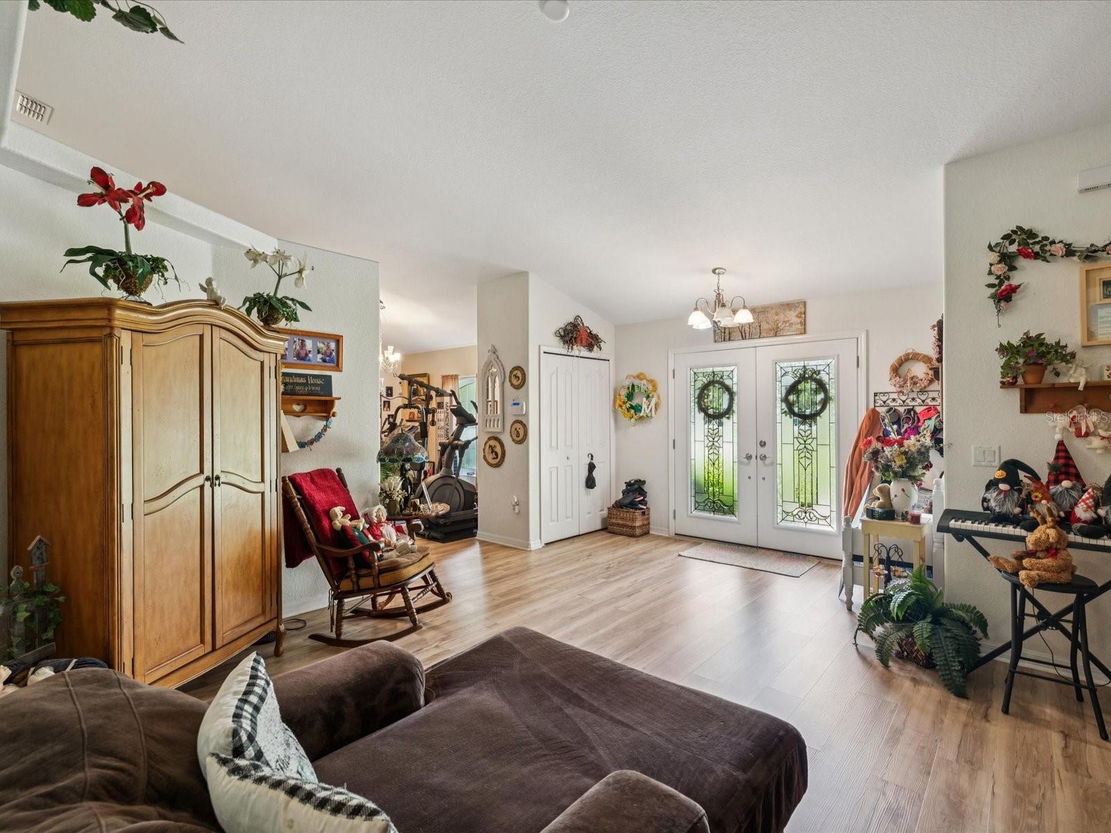 Image 7 of 64 For 12229 Barnevelde Road