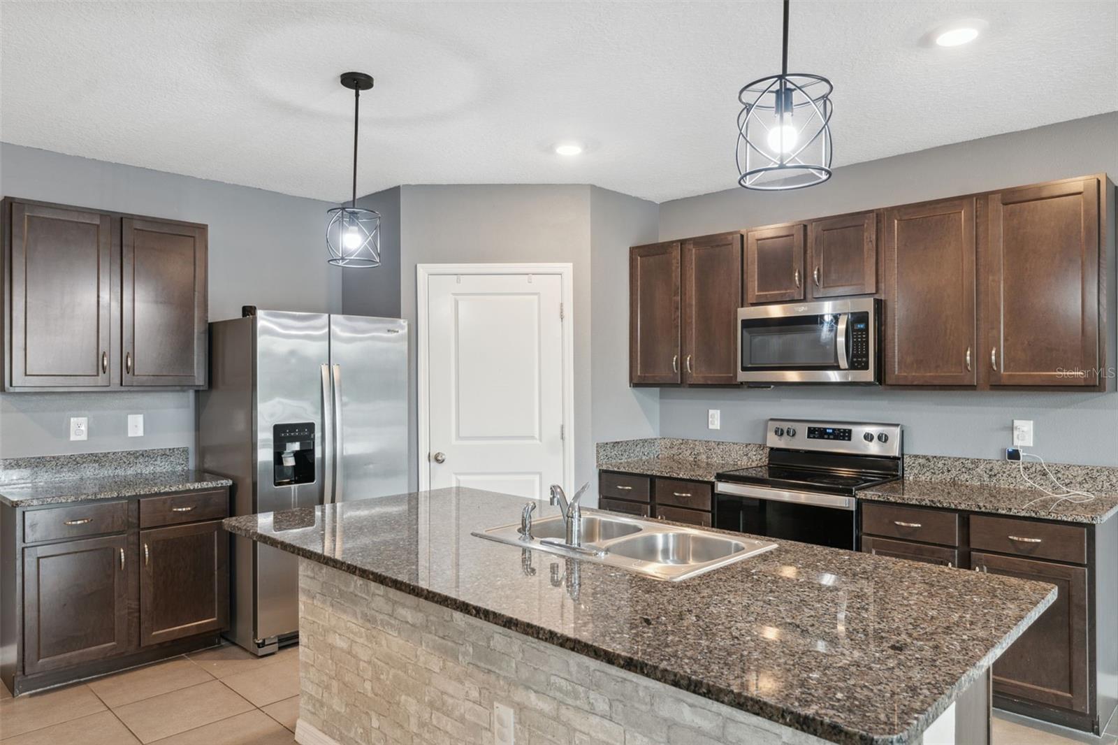 Image 13 of 75 For 8938 Bower Bass Circle