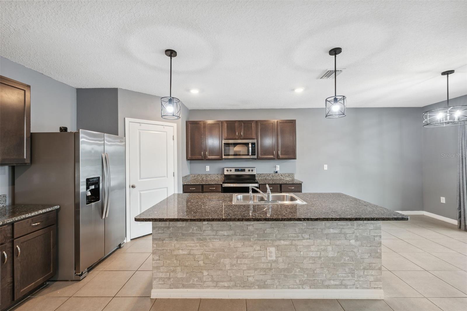 Image 14 of 75 For 8938 Bower Bass Circle