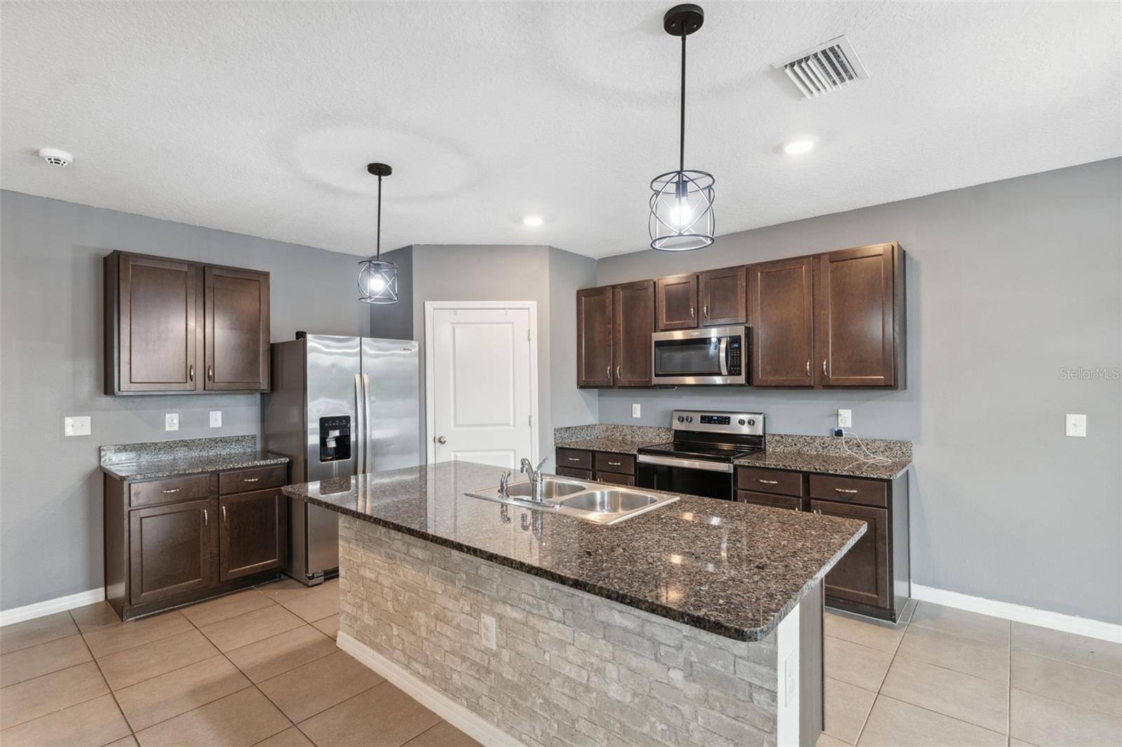 Image 15 of 75 For 8938 Bower Bass Circle
