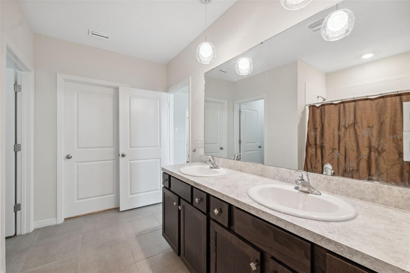 Image 33 of 75 For 8938 Bower Bass Circle