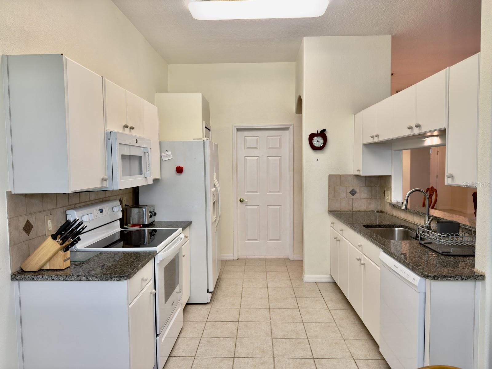 Image 19 of 64 For 18142 Baywood Forest Drive
