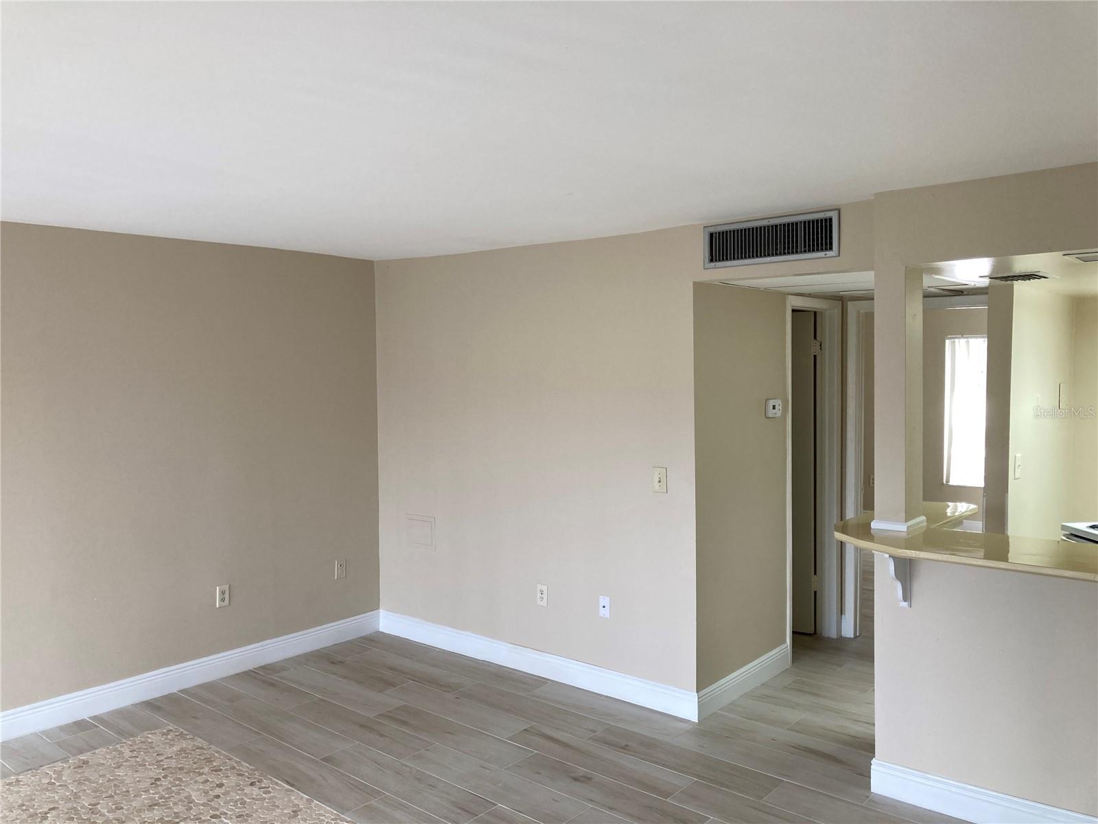 Image 9 of 18 For 3840 Lake Drive 126