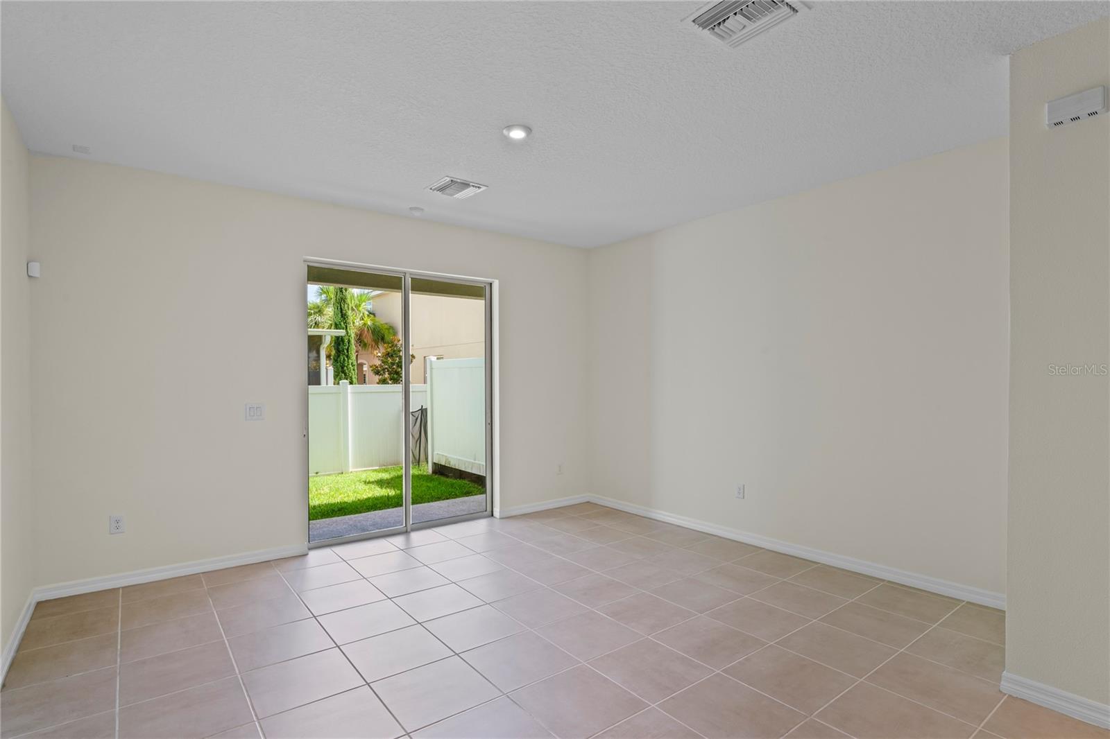 Image 13 of 70 For 6240 Fairmont Lane